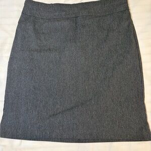 Briggs New York Charcoal Gray Pencil Skirt